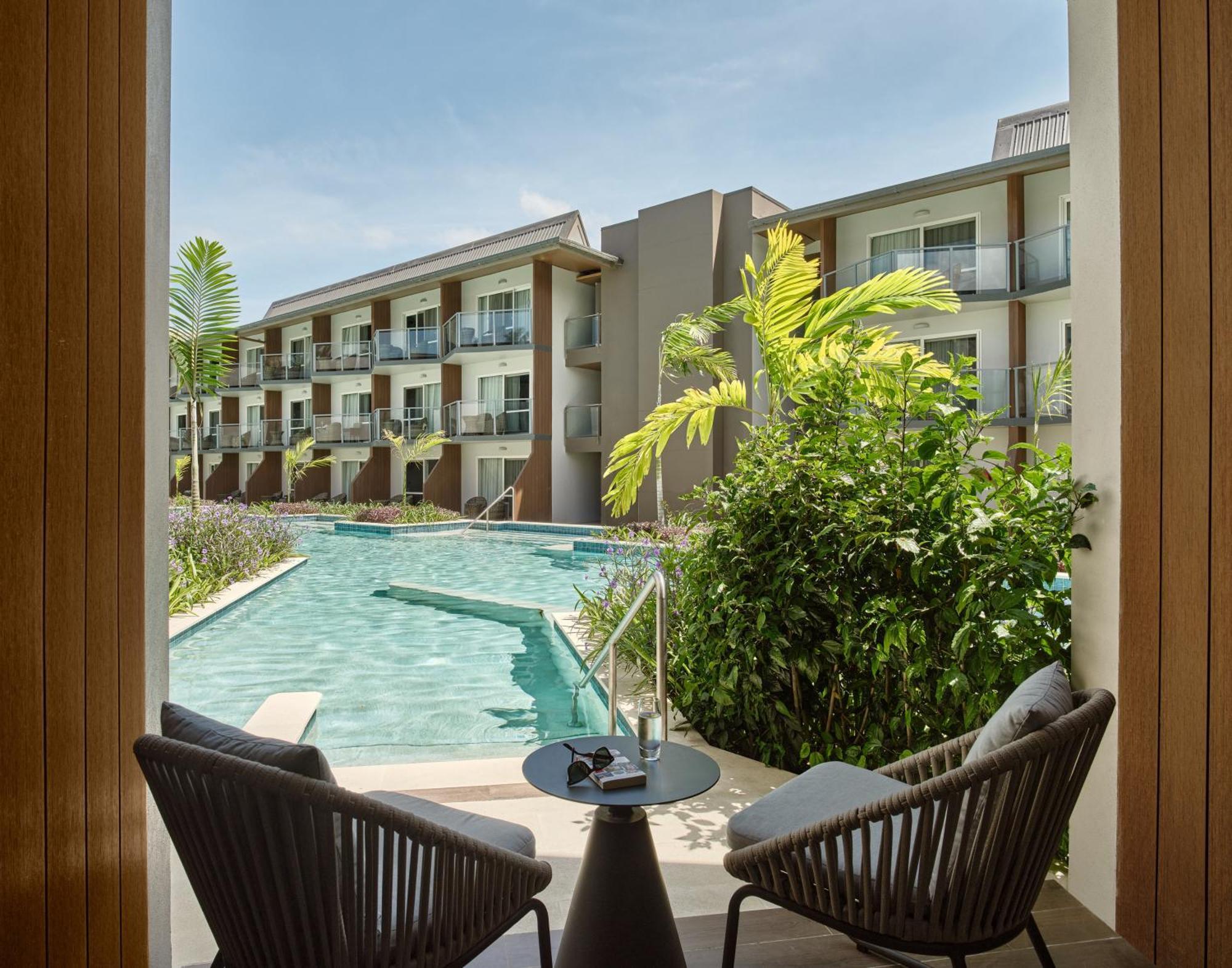 Crowne Plaza Fiji Nadi Bay Resort & Spa, An Ihg Hotel Экстерьер фото